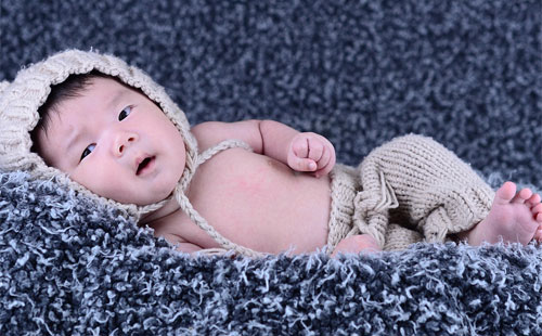 刚出生的宝宝取名字西安八字起名